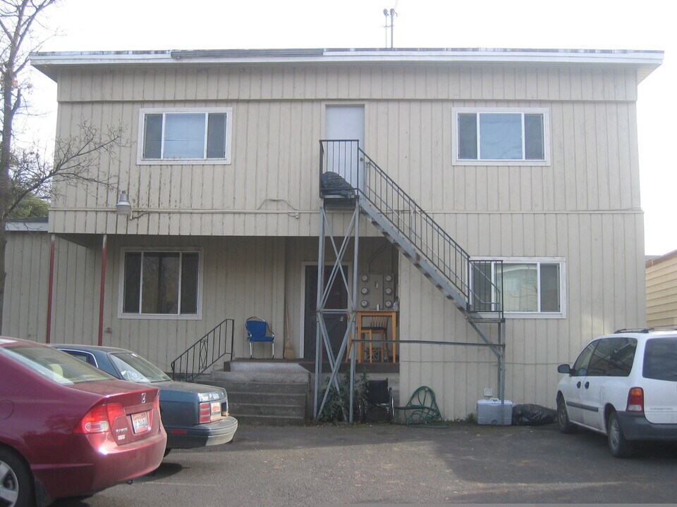 108 5th St in Lewiston, ID - Building Photo
