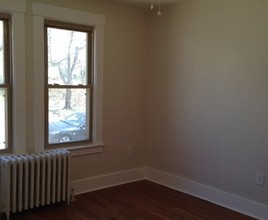 725 Washington Ave in Oakmont, PA - Building Photo - Interior Photo