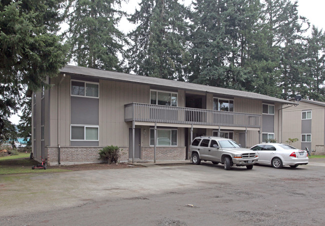 Puyallup 4-Plex in Puyallup, WA - Building Photo - Building Photo