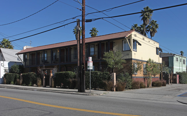 118-120 N Avenue 64 in Los Angeles, CA - Building Photo - Building Photo