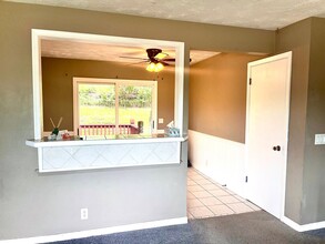 9042 Larimore Ave in Omaha, NE - Building Photo - Building Photo