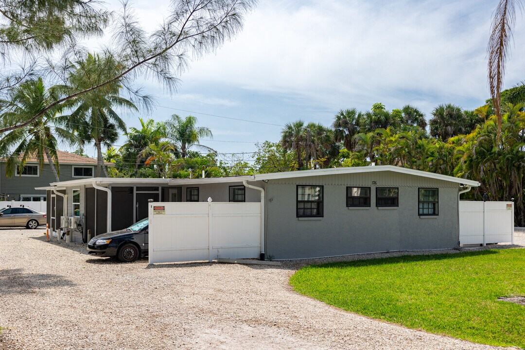 726 Park ave in Naples, FL - Foto de edificio