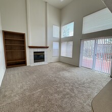 2645 S Kline Cir in Lakewood, CO - Foto de edificio - Building Photo