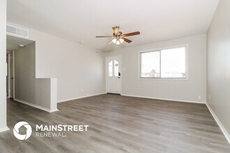 8135 W Clarendon Ave in Phoenix, AZ - Building Photo - Building Photo