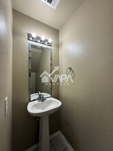 5626 Red Canyon in San Antonio, TX - Building Photo - Building Photo