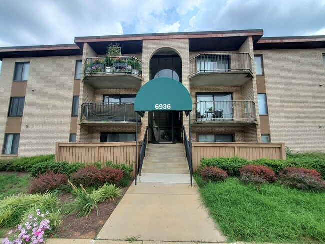 property at 6936 Hanover Pky