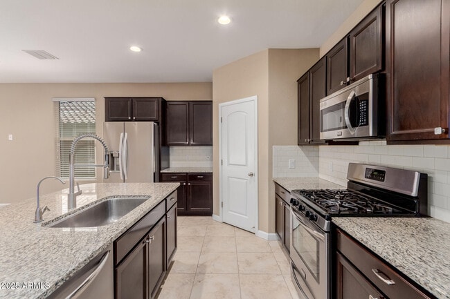 10743 W Bronco Trail in Peoria, AZ - Building Photo - Building Photo