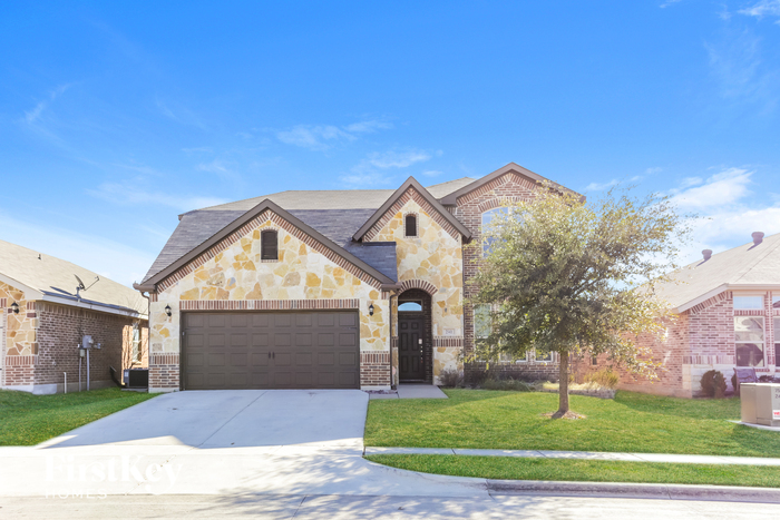 2541 Old Buck Dr in Weatherford, TX - Building Photo