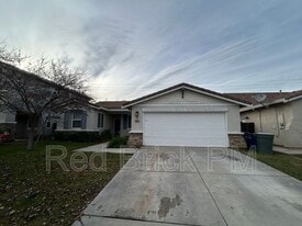 3577 Santiago Ave in Merced, CA - Building Photo