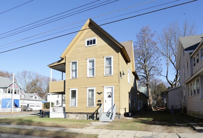 49-51 S Judson St in Gloversville, NY - Foto de edificio - Building Photo