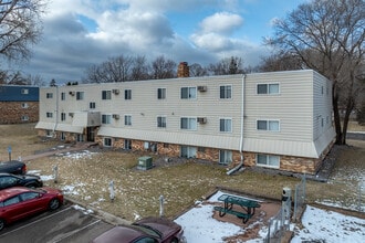 Newport Ponds in Newport, MN - Building Photo - Building Photo