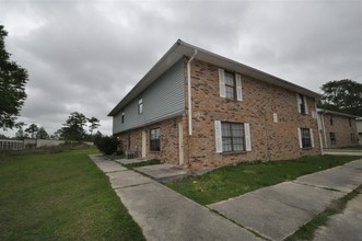 583 597 & 599 Carroll Street in Picayune, MS - Building Photo - Building Photo