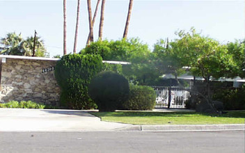 46100 Ocotillo Dr in Palm Desert, CA - Building Photo - Building Photo