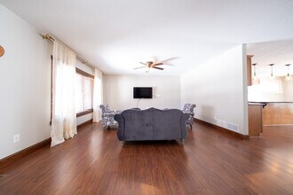 15678 Duck Pond Way in Apple Valley, MN - Building Photo - Building Photo