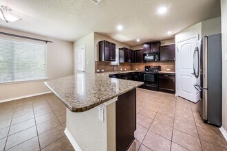 11730 Cayenne Canyon in San Antonio, TX - Building Photo - Building Photo