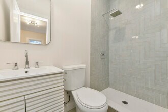 200 Maverick St, Unit 1 in Boston, MA - Building Photo - Building Photo
