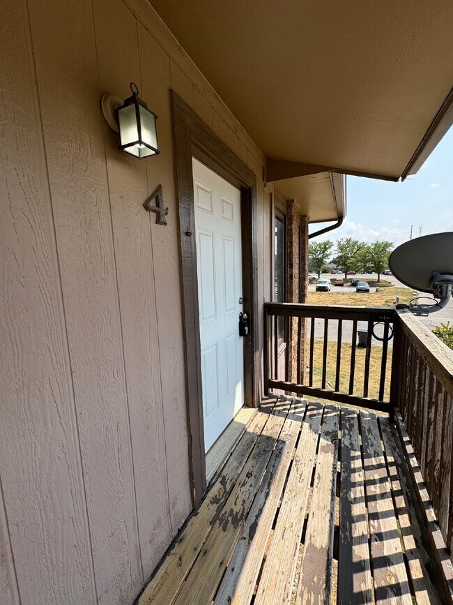 6828 W Par Ln-Unit -4 in Wichita, KS - Building Photo - Building Photo