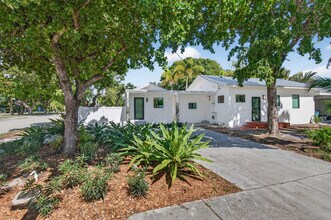 515 NW 1st St in Delray Beach, FL - Foto de edificio - Building Photo