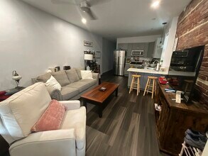 314 Laurel St, Unit #1 in Pittsburgh, PA - Foto de edificio - Building Photo