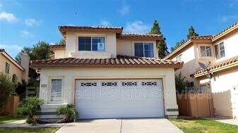 11373 April Leigh Terrace in San Diego, CA - Building Photo
