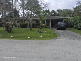 1880 NE 33rd Ct in Oakland Park, FL - Building Photo
