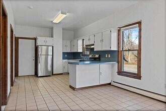 18 Center St-Unit -2 in Poughkeepsie, NY - Building Photo - Building Photo