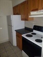 4151 NW 30th Terrace-Unit -3 in Lauderdale Lakes, FL - Foto de edificio - Building Photo