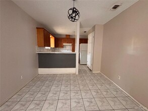 2210 Elisa Ln in Edinburg, TX - Building Photo - Building Photo