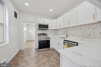 1032 S 57th St in Philadelphia, PA - Building Photo - Building Photo