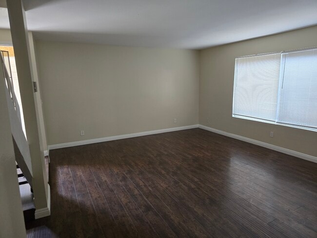 41 E 52nd St in Long Beach, CA - Building Photo - Building Photo
