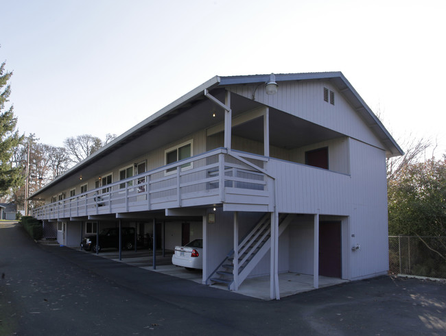 Blain Apartments in Newberg, OR - Foto de edificio - Building Photo