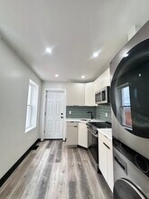 2539 N Marshall St, Unit A in Philadelphia, PA - Building Photo - Building Photo