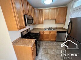 7212 W Jackson Blvd in Chicago, IL - Building Photo