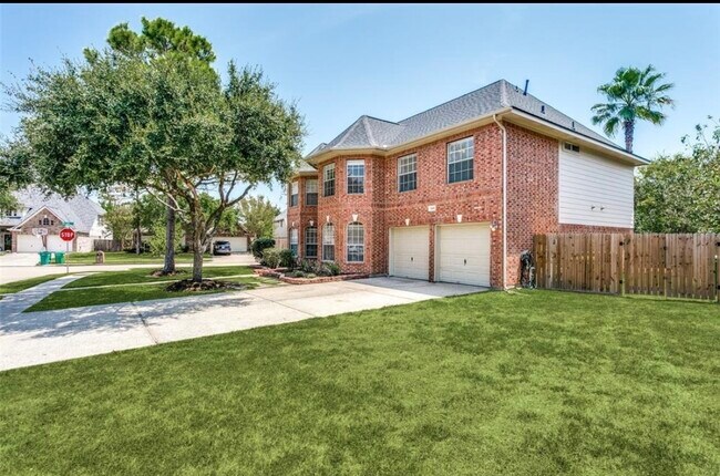 2601 Broussard Ct in Seabrook, TX - Building Photo - Building Photo