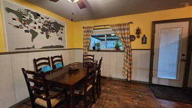 906 Penrod Dr in Granbury, TX - Building Photo - Building Photo