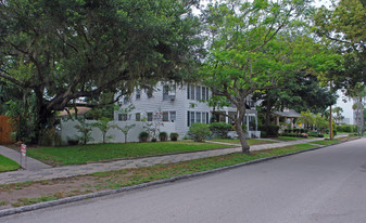 227 7th Ave NE in St. Petersburg, FL - Building Photo