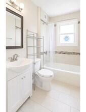 202 N Clinton St in Poughkeepsie, NY - Building Photo - Building Photo