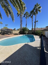 4324 E Sheena Dr in Phoenix, AZ - Building Photo - Building Photo