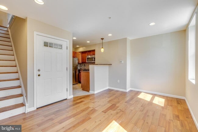 property at 662 N 33rd St