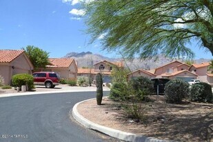 5249 N Adobe Cir in Tucson, AZ - Building Photo