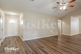 2966 Russell Oaks Dr in Green Cove Springs, FL - Building Photo - Building Photo