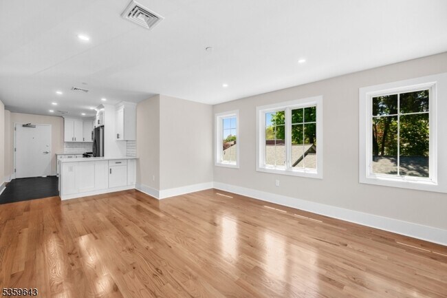 property at 162 Closter Dock Rd