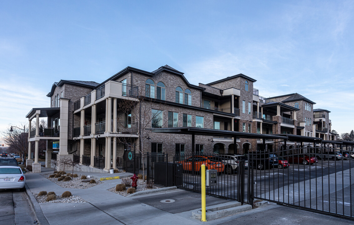 Building A in Holladay, UT - Foto de edificio