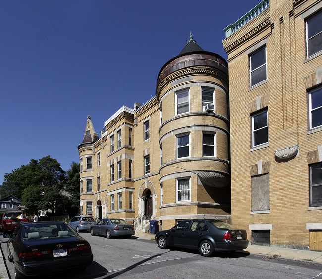 35-39 Vine St in Boston, MA - Foto de edificio - Building Photo