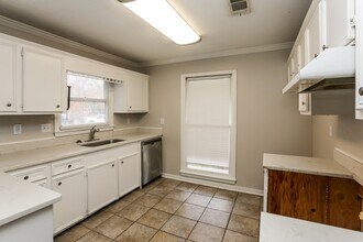 506 Huntington Dr in Madison, MS - Building Photo - Building Photo