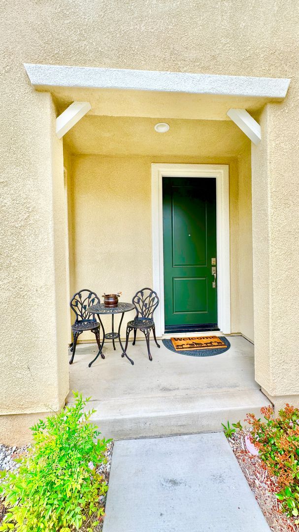 290 Spotted Saddle Way in Fallbrook, CA - Building Photo - Building Photo