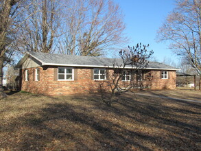 319 Ash Dr in Marshfield, MO - Building Photo - Building Photo