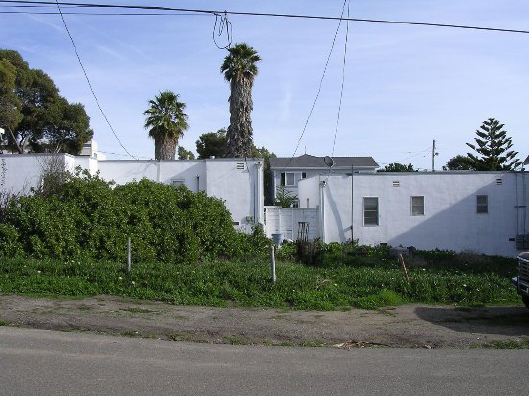 361-367 Wilmar Ave in Pismo Beach, CA - Foto de edificio