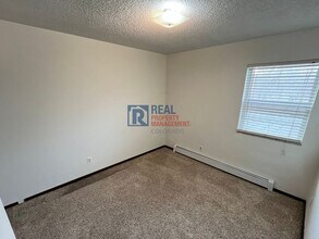 1704 E 17th St in Loveland, CO - Building Photo - Building Photo