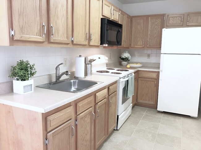 Hampshire in Schenectady, NY - Building Photo - Building Photo